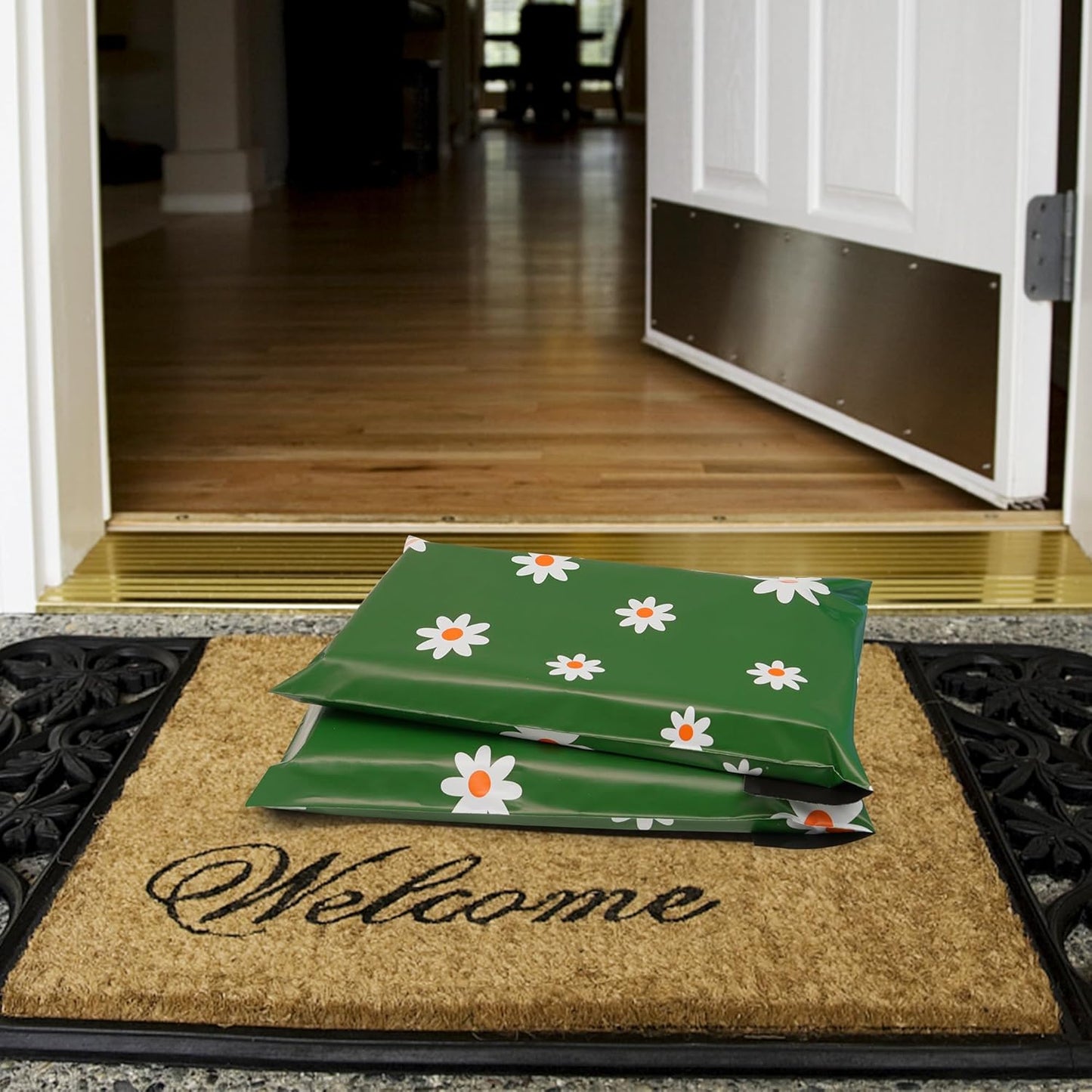 Poly Mailers 6x9 Inch 100 Pcs - Cherry printed Shipping Bags, 2.4mil Thickness, Waterproof and Tear Resistant Mailing Envelopes, Self-Sealing Packaging Bags for Small Business