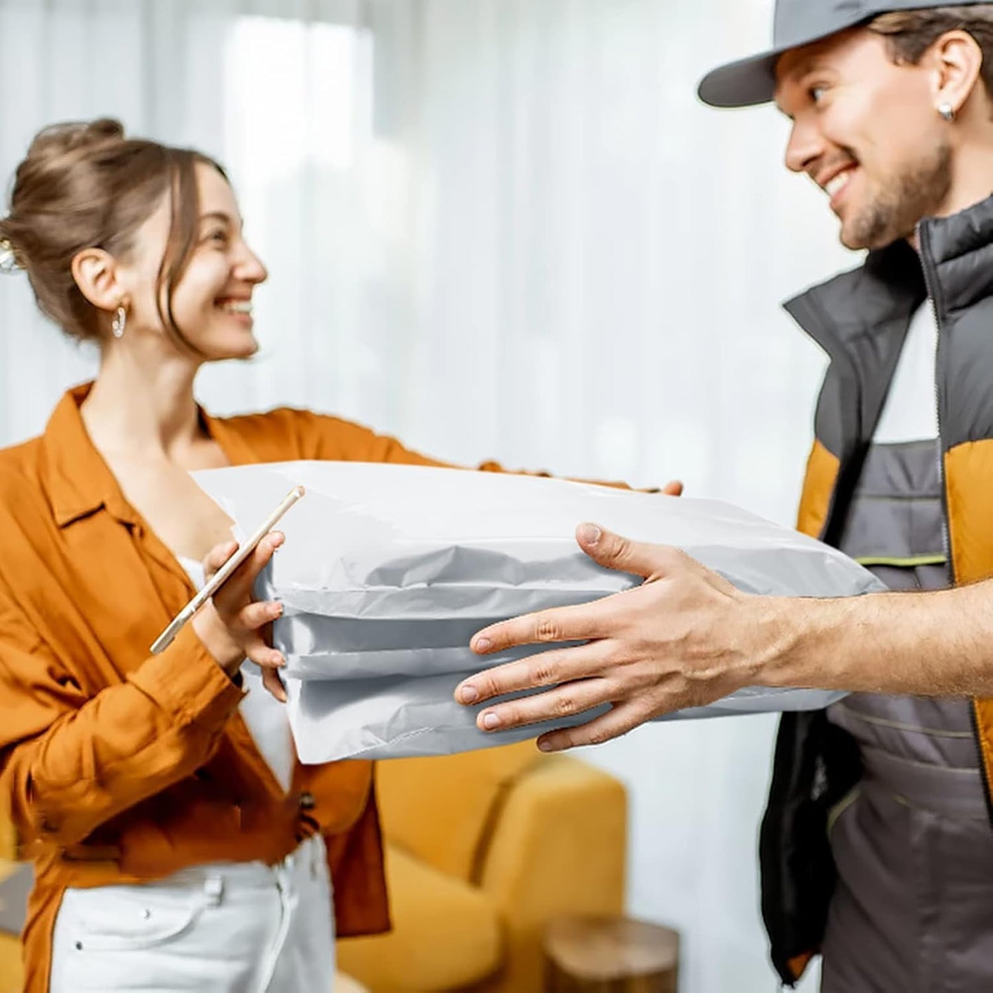 Metronic Poly Mailers 12x15.5 500pcs White Shipping Bags for Clothes Bulk,Self Adhesive Shipping Envelopes for Small Business,Waterproof Mailers Poly Bags for Shipping,Packaging Mailing Bags