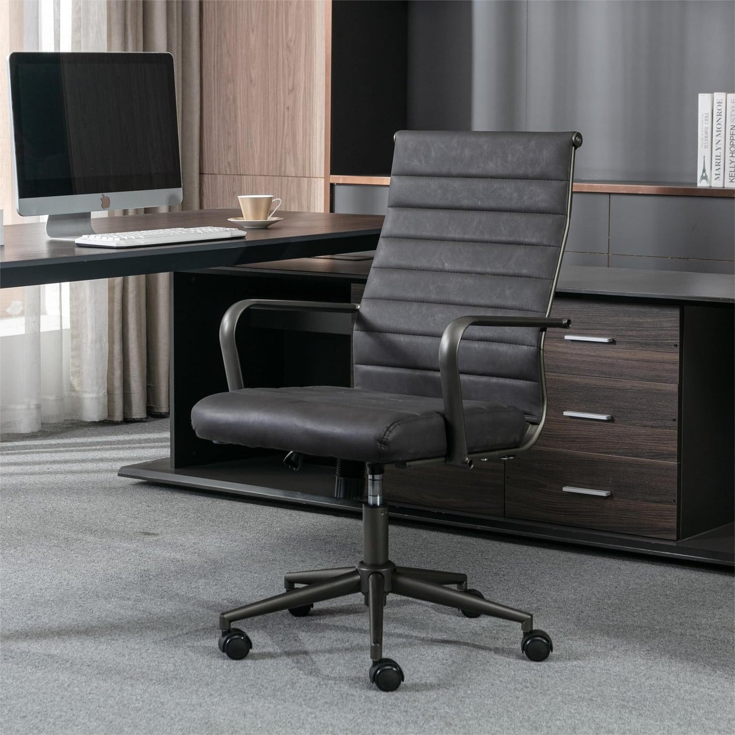 Okeysen Office Desk Chair Conference Room Chairs Modern Ergonomic Executive Swivel Chair Adjustable Height PU Leather Home Desk Chair with Armrests Comfy Computer Task Chairs with Wheels (Retro Black)